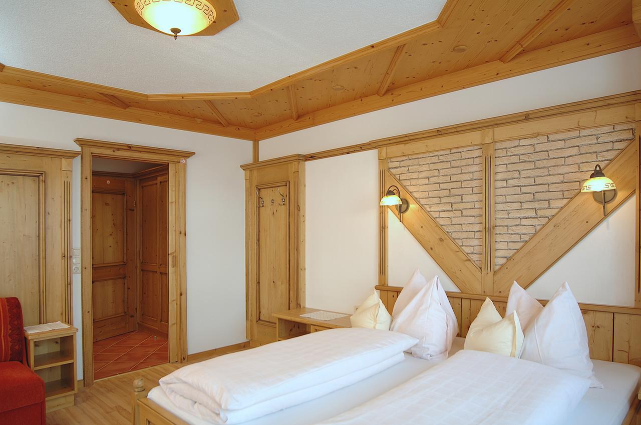 Pension & Appartements Anny Maria Alm am Steinernen Meer Eksteriør bilde